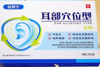 短剧行业洗牌:演员日薪暴跌,百人扎堆解约,AI导演成新出路